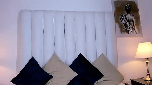 Snapshot of Violet_queen20 chatting on 11-16-25, 12:00 Violet queen20 online show from 11-16-25, 12:00