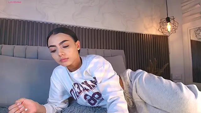 SHANONCLARK online show from 02-24-26, 07:12