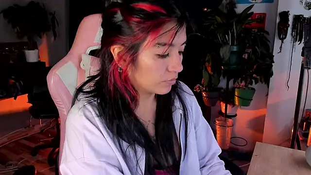 annie walker6 online show from 02-07-26, 03:43