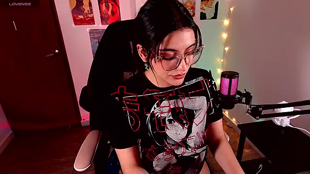 Ellie Jhonson   online show from 04-10-26, 04:39