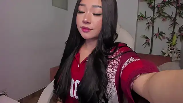 Lulu Sakura  online show from 11-21-25, 04:44