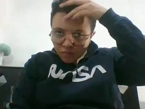 Snapshot of EdenJupiter chatting on 11-15-25, 06:00 EdenJupiter online show from 11-15-25, 06:00