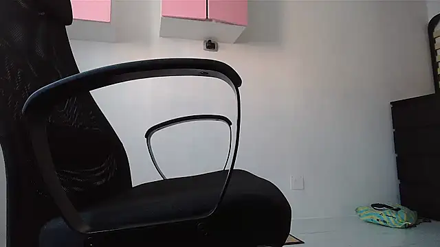 Snapshot of Angeloduroo chatting on 02-28-26, 03:24 Angeloduroo online show from 02-28-26, 03:24