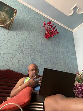 Dick 6inches online show from 03-21-26, 08:19