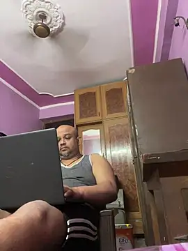 Dick 6inches online show from 04-04-26, 02:10