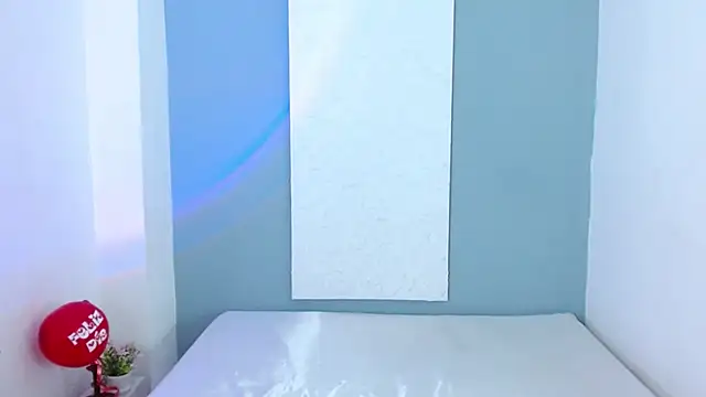 Snapshot of carla_beer chatting on 03-18-26, 12:08 carla beer online show from 03-18-26, 12:08