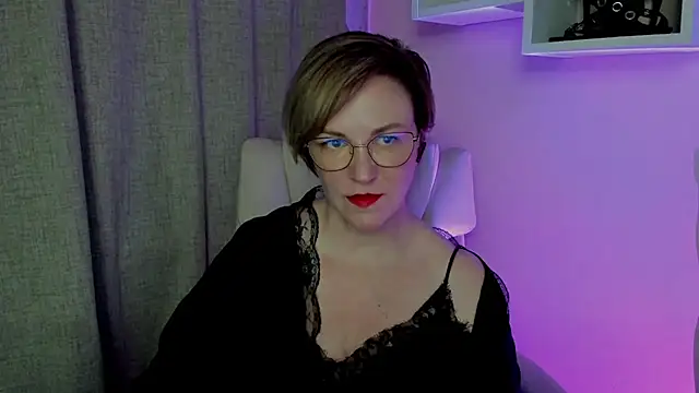 feliziaDesire online show from 07-18-26, 05:55