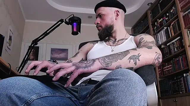 Snapshot of FindomJason chatting on 03-10-26, 06:29 FindomJason online show from 03-10-26, 06:29