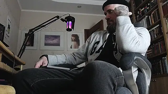 Snapshot of FindomJason chatting on 03-22-26, 08:45 FindomJason online show from 03-22-26, 08:45