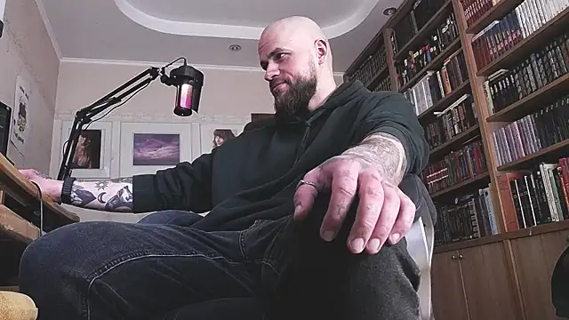 Snapshot of FindomJason chatting on 04-07-26, 08:37 FindomJason online show from 04-07-26, 08:37