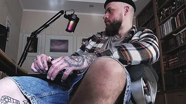 Snapshot of FindomJason chatting on 04-12-26, 05:56 FindomJason online show from 04-12-26, 05:56