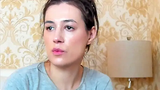 JuliaHunts online show from 04-03-26, 03:59