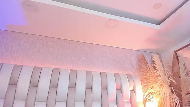 Rebeca jones online show from 03-05-26, 12:12