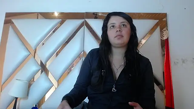 nathaly low1 online show from 05-15-26, 01:07