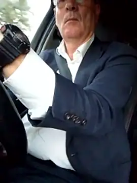 Snapshot of stiffandlubed@xh chatting on 03-09-26, 08:13 stiffandlubedxh online show from 03-09-26, 08:13