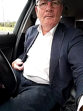 Snapshot of stiffandlubed@xh chatting on 03-16-26, 09:30 stiffandlubedxh online show from 03-16-26, 09:30