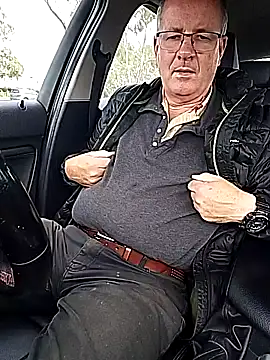 Snapshot of stiffandlubed@xh chatting on 03-27-26, 02:39 stiffandlubedxh online show from 03-27-26, 02:39