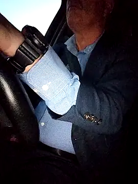 Snapshot of stiffandlubed@xh chatting on 04-01-26, 08:17 stiffandlubedxh online show from 04-01-26, 08:17