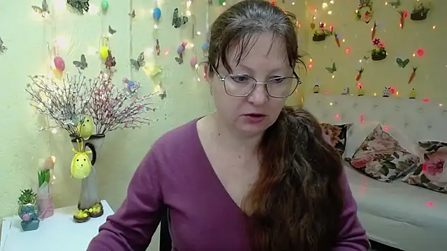 VanessaHotts online show from 04-10-26, 05:01