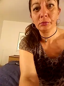 Snapshot of AnyaBest chatting on 01-03-25, 08:10 AnyaBest online show from 01-03-25, 08:10