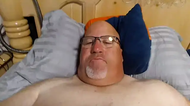 Snapshot of Bigbear0563 chatting on 07-13-26, 03:37 Bigbear0563 online show from 07-13-26, 03:37