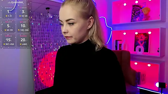 Snapshot of StephanieSweety chatting on 04-07-26, 05:35 StephanieSweety online show from 04-07-26, 05:35