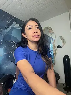 Snapshot of luzcastillo07 chatting on 05-25-26, 02:17 luzcastillo07 online show from 05-25-26, 02:17