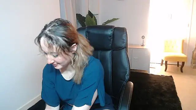 Crystal-dreamt online show from 02-01-26, 01:09