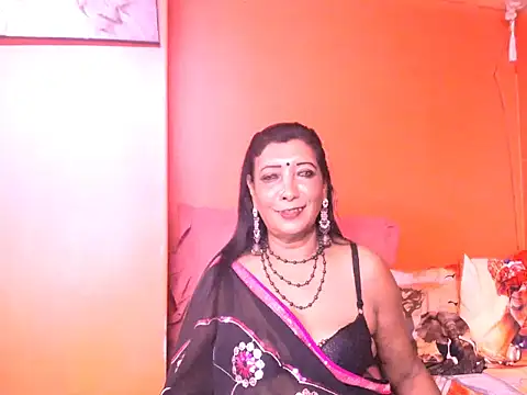 Snapshot of indiansarika65 chatting on 04-10-26, 03:56 indiansarika65 online show from 04-10-26, 03:56