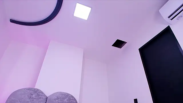 Snapshot of emyli_sam chatting on 03-16-26, 07:18 emyli sam online show from 03-16-26, 07:18