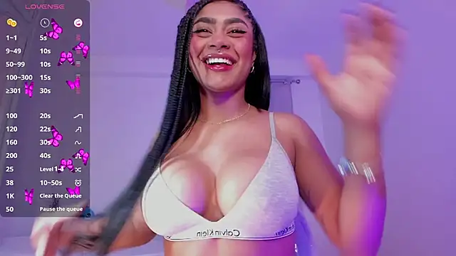 Snapshot of briana_walker chatting on 03-01-25, 03:38 briana walker online show from 03-01-25, 03:38