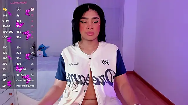 Snapshot of briana_walker chatting on 03-14-25, 06:50 briana walker online show from 03-14-25, 06:50