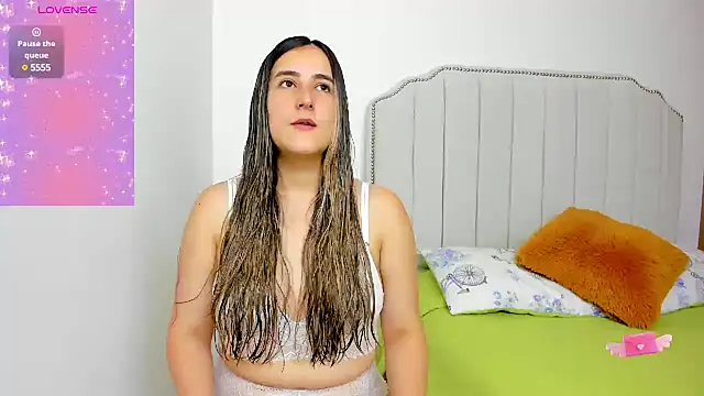 Hanna86 online show from 03-07-25, 04:33