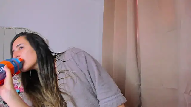 Hanna86 online show from 11-27-25, 08:22