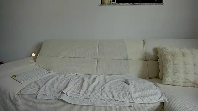 bellahot77 online show from 07-03-26, 12:22