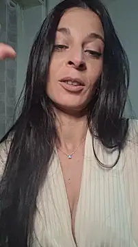 patatinahot87 online show from 04-11-26, 03:49