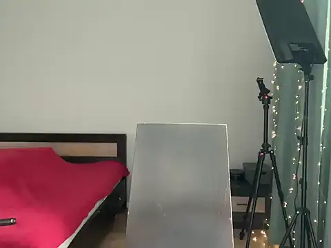 Snapshot of OliviaBayLiveTv chatting on 03-29-26, 06:57 OliviaBayLiveTv online show from 03-29-26, 06:57