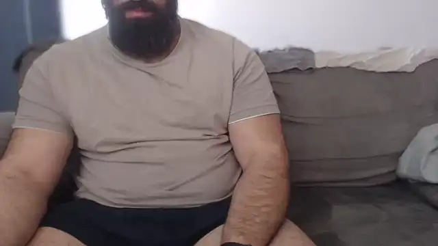 hugemachohandsome online show from 03-07-26, 08:22