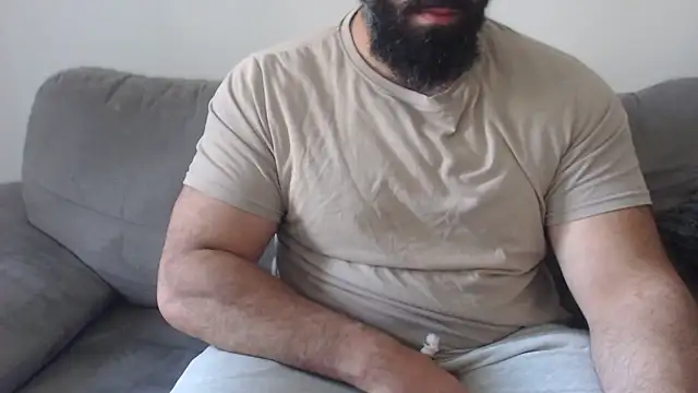 hugemachohandsome online show from 07-14-26, 07:35