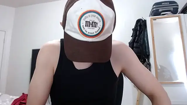 twbobo00715 online show from 05-15-26, 03:41