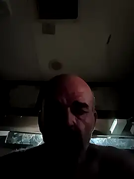 Snapshot of THEFOXNROSE chatting on 04-16-26, 04:13 THEFOXNROSE online show from 04-16-26, 04:13