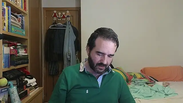 curiosillo83 online show from 07-10-26, 04:53