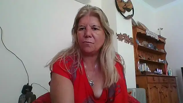 Snapshot of TrustfulVampire1 chatting on 05-05-26, 09:50 TrustfulVampire1 online show from 05-05-26, 09:50