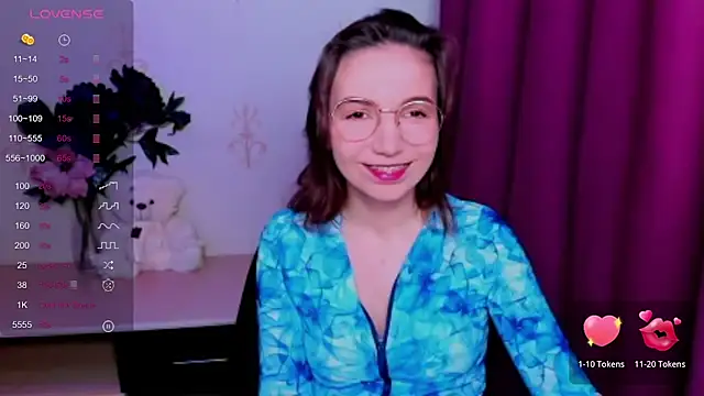 KindHazelHere  online show from 05-18-26, 06:14