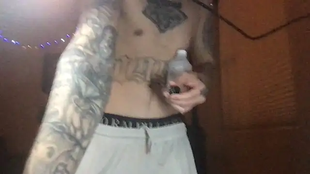 Snapshot of Bwcjoshbanks chatting on 04-23-26, 05:08 Bwcjoshbanks online show from 04-23-26, 05:08