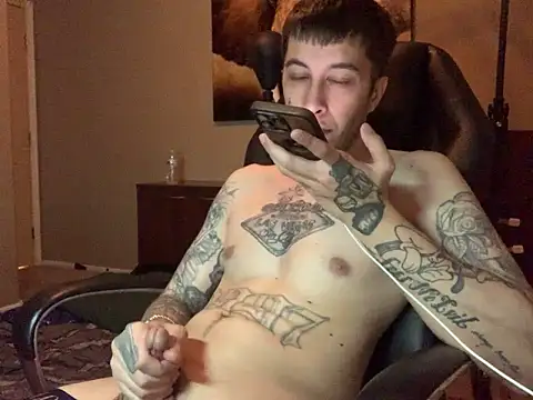 Snapshot of Bwcjoshbanks chatting on 05-23-26, 03:45 Bwcjoshbanks online show from 05-23-26, 03:45