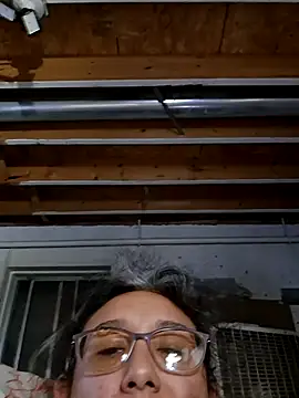 Snapshot of K-niving chatting on 07-19-26, 06:17 K-niving online show from 07-19-26, 06:17