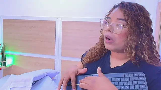  nickypurple  online show from 03-23-26, 07:07