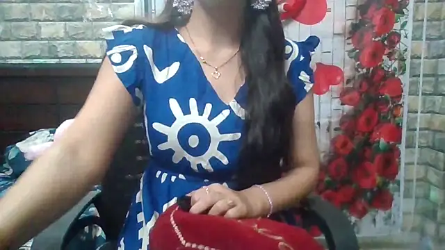 Sexy iknoor online show from 03-18-26, 05:32