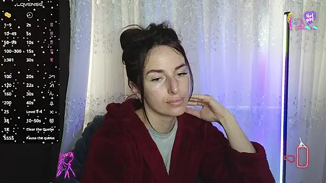 Snapshot of xx_adrihanna_xx chatting on 05-10-26, 06:40 xx adrihanna xx online show from 05-10-26, 06:40